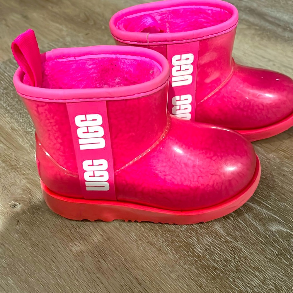 UGG - Kids Classic Mini II Winter Rain Boot - Hot Pink